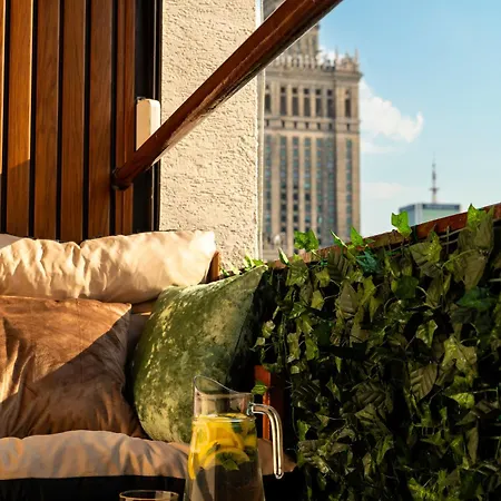 Apartman Glamourous 2-bedroom With A Balcony, Heavenly View Of The Palace Only 3 Min To Station, Metro *