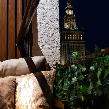 Glamourous 2-bedroom With A Balcony, Heavenly View Of The Palace Only 3 Min To Station, Metro *